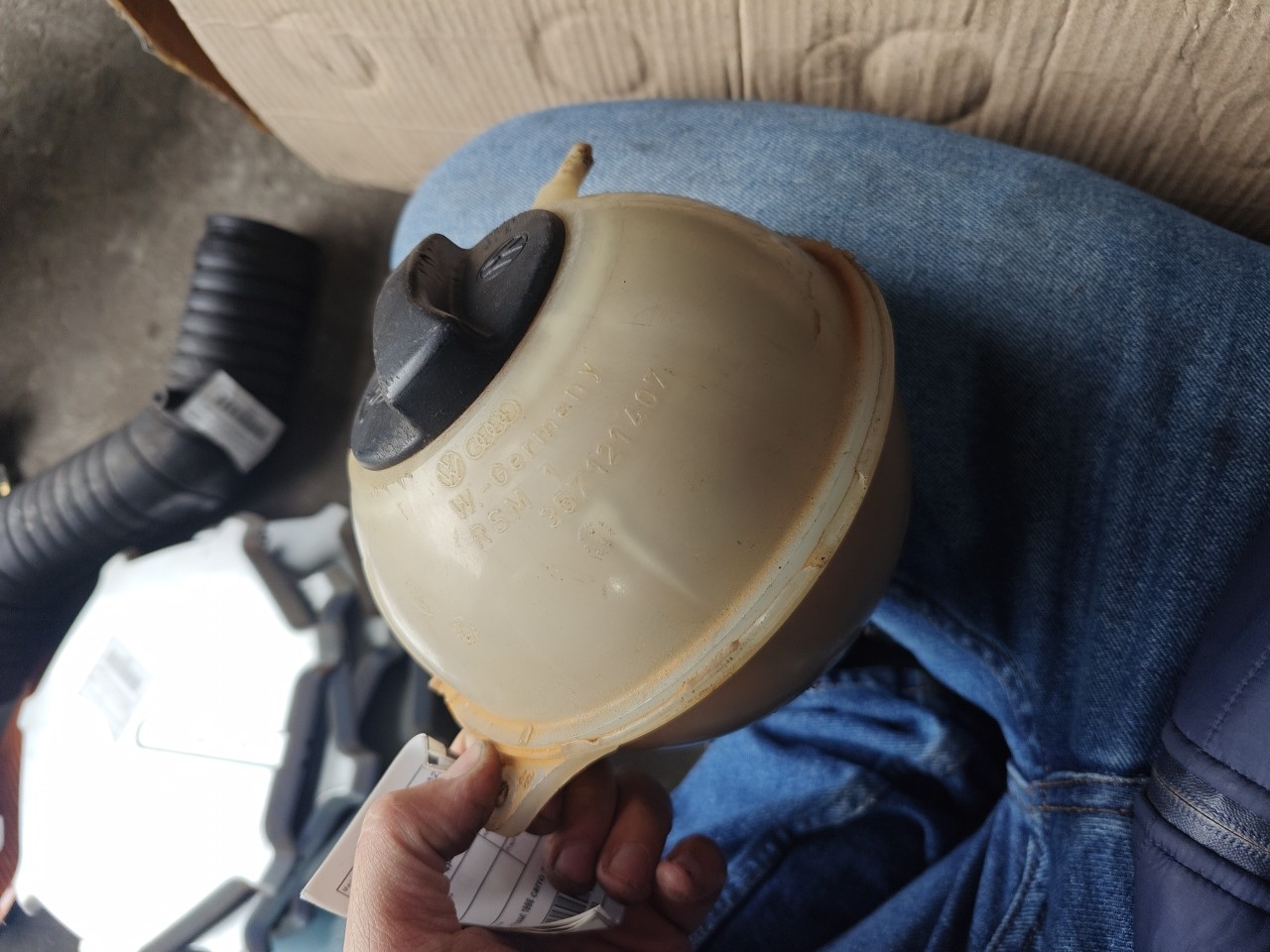 Deposito de Agua do Radiador / Vaso de Expansão VOLKSWAGEN PASSAT (3A2, 35I) | 88 - 97