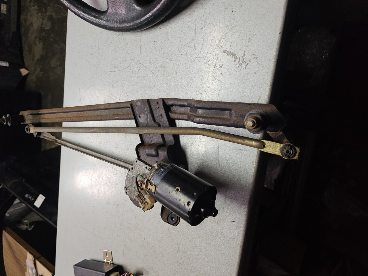 Motor de Escovas da Frente VOLKSWAGEN PASSAT (3A2, 35I) | 88 - 97