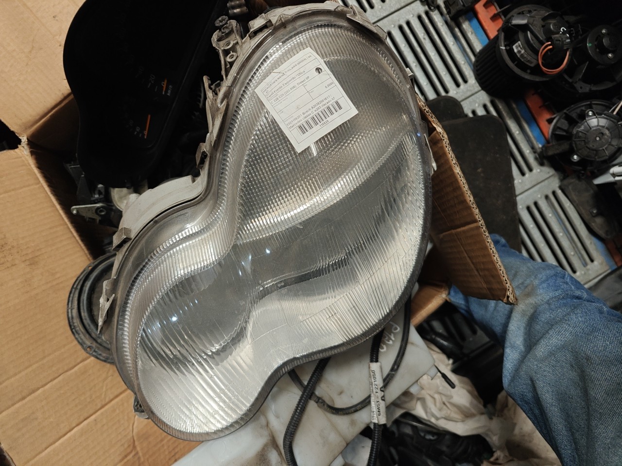 Farol Frente Esquerdo / Otica Esquerda MERCEDES-BENZ C-CLASS (W203) | 00 - 07