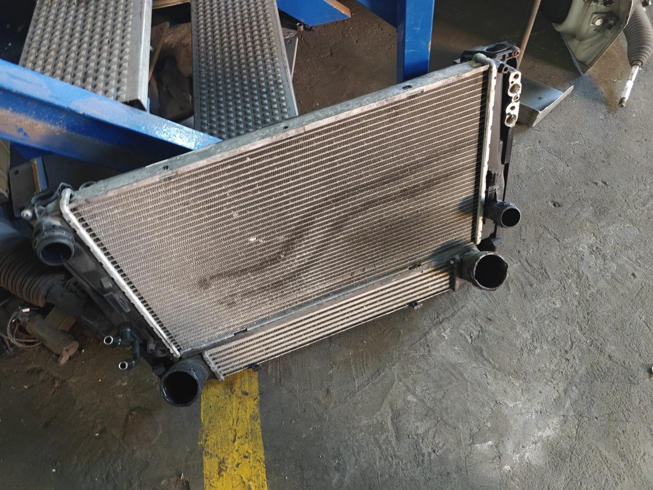 Conjunto de Radiadores e Termoventilador BMW 1 (E87) | 03 - 13