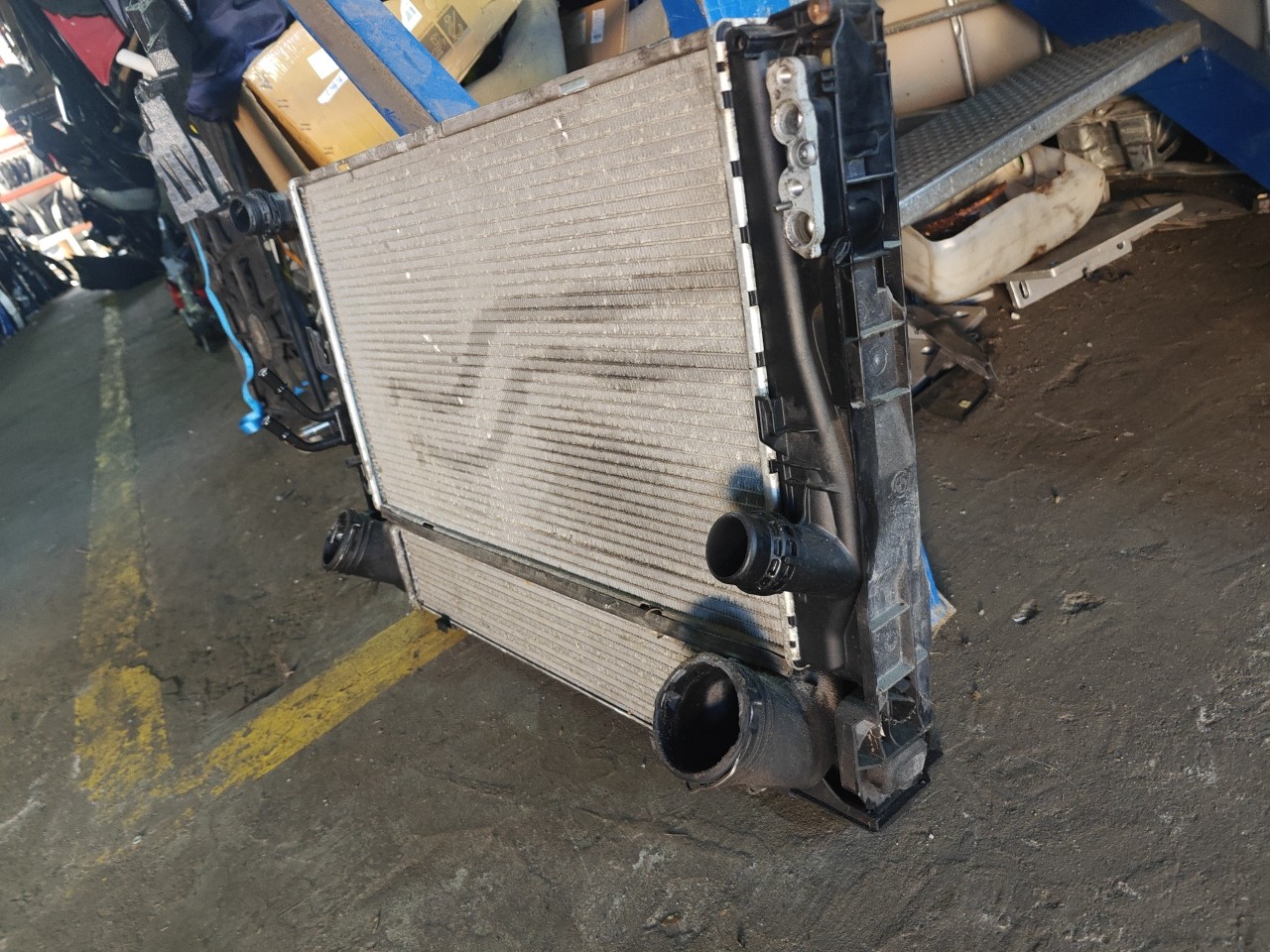 Conjunto de Radiadores e Termoventilador BMW 1 (E87) | 03 - 13 Imagem-1