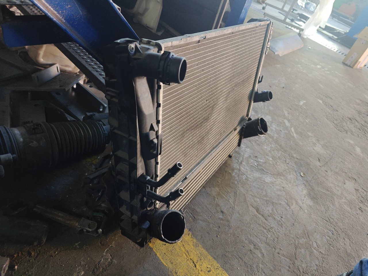 Conjunto de Radiadores e Termoventilador BMW 1 (E87) | 03 - 13 Imagem-2