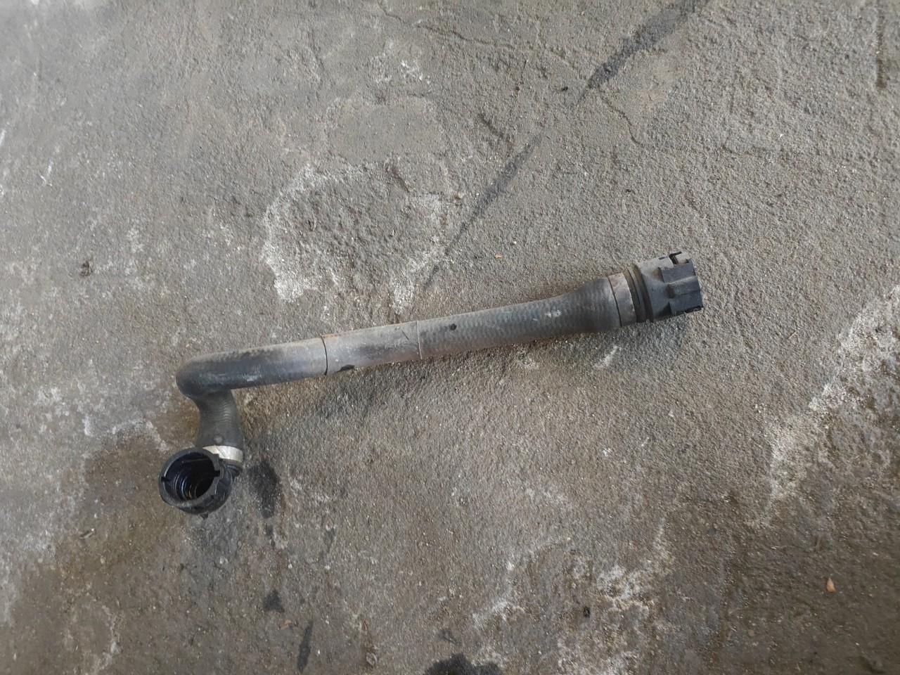Tubo de Agua BMW 1 (E87) | 03 - 13
