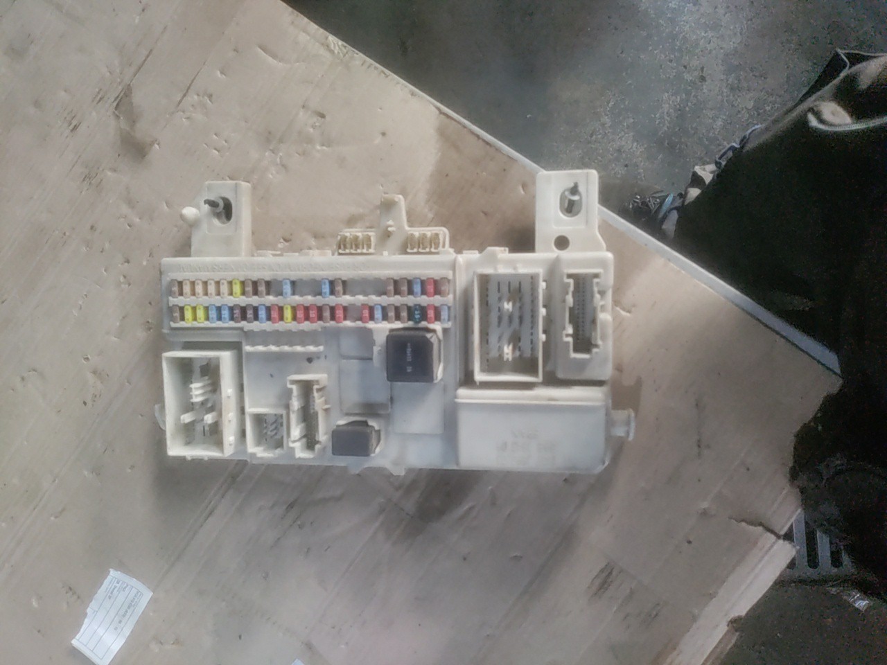 Caixa de Fusiveis / Reles / BSI / SAM VOLVO C30 (533) | 06 - 13