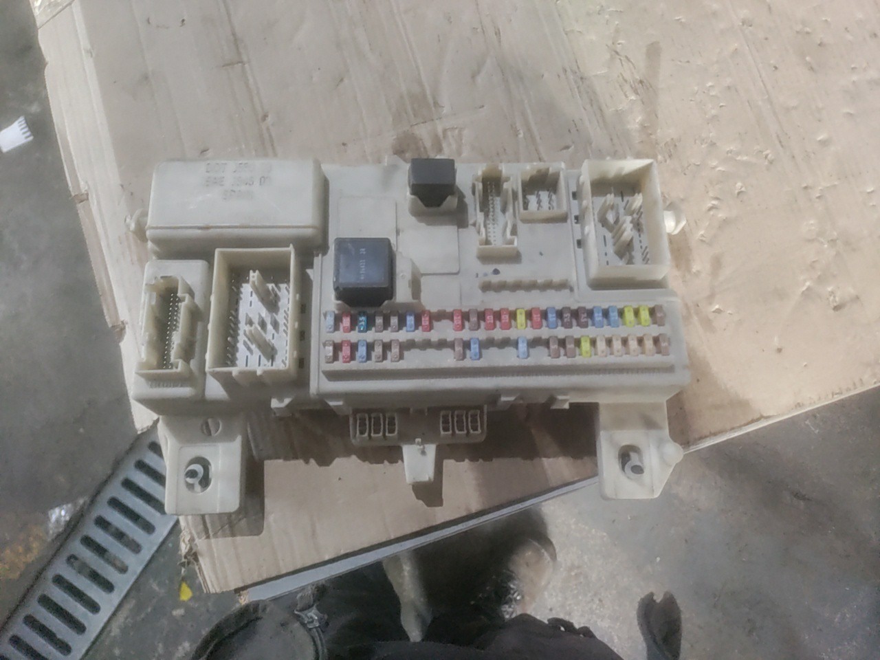 Caixa de Fusiveis / Reles / BSI / SAM VOLVO C30 (533) | 06 - 13 Imagem-4