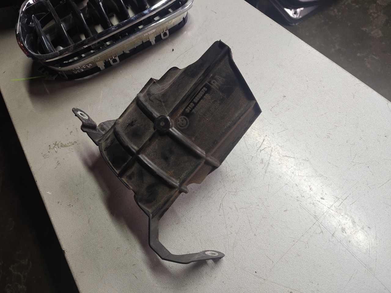 Blindagem / Resguardo de plastico cobertura pequen BMW 5 (G30, F90) | 16 - 