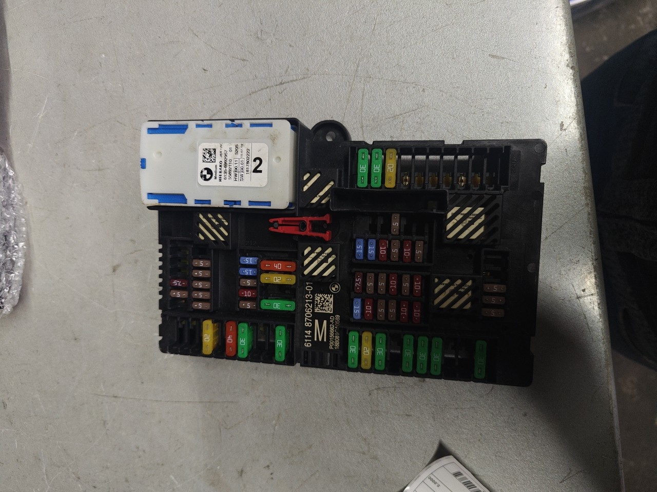 Distribuidor de Bateria BMW X5 (G05, F95) | 18 - 