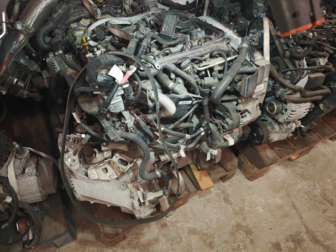 Motor com acessorios FIAT DOBLO Camião de plataforma/chassis (263_) | 10 - 