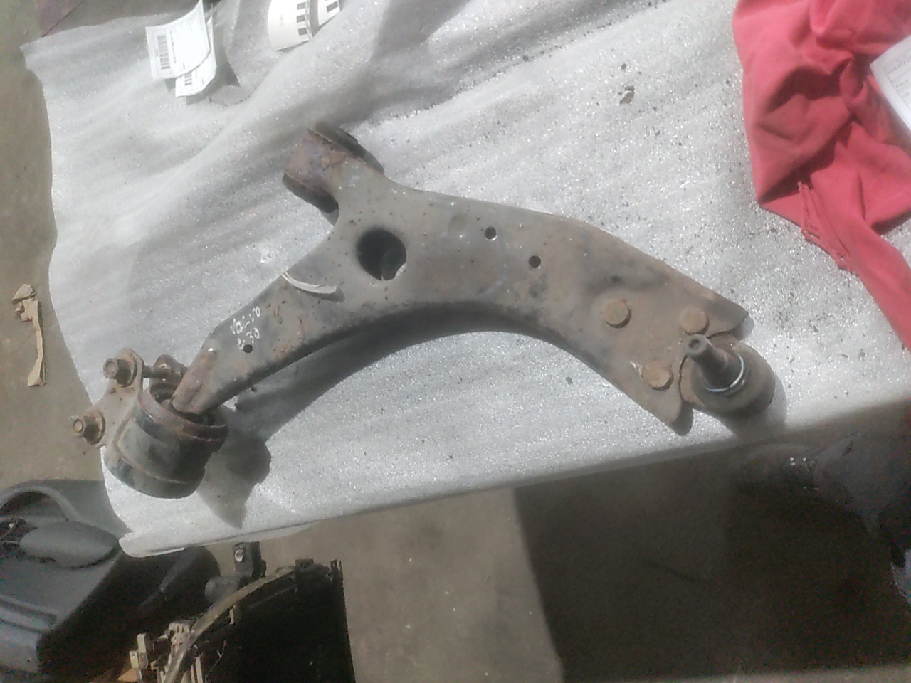 Braço de Suspensão Inferior Frente Direito VOLVO C30 (533) | 06 - 13
