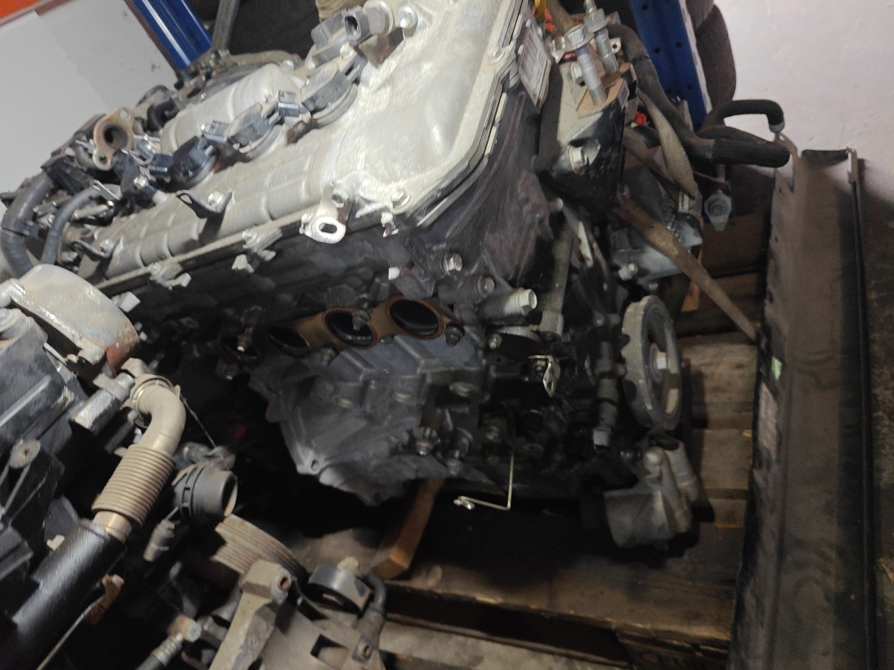 Motor com acessorios TOYOTA AURIS (_E18_) | 12 - 18 Imagem-1 Motor com acessorios TOYOTA AURIS (_E18_) | 12 - 18 Imagem-1