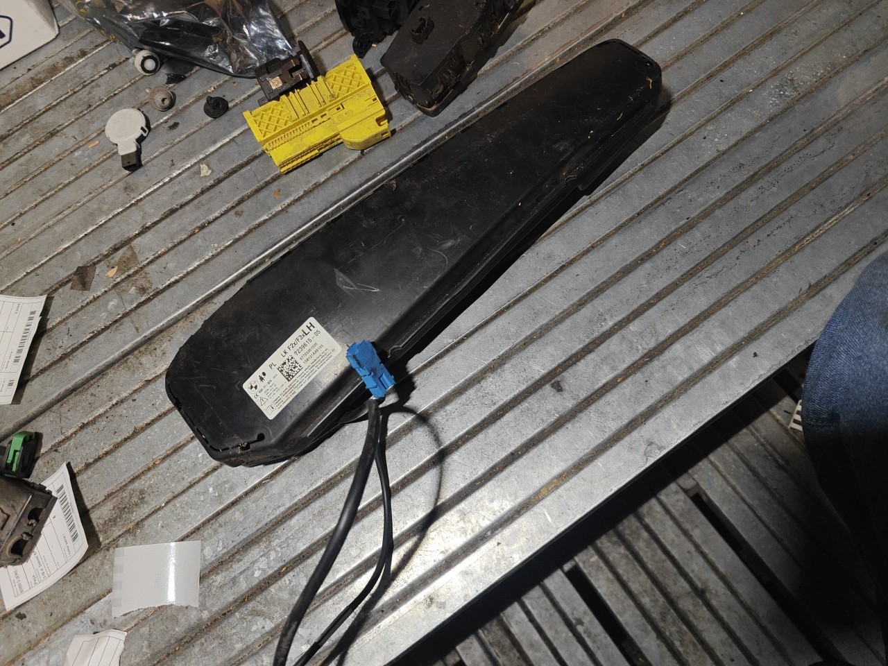 Seat Airbag BMW 1 (F20) | 11 - 19