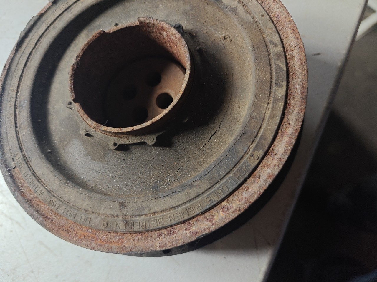 Polia da Cambota BMW 5 (F10) | 09 - 16 Imagem-1 Polia da Cambota BMW 5 (F10) | 09 - 16 Imagem-1