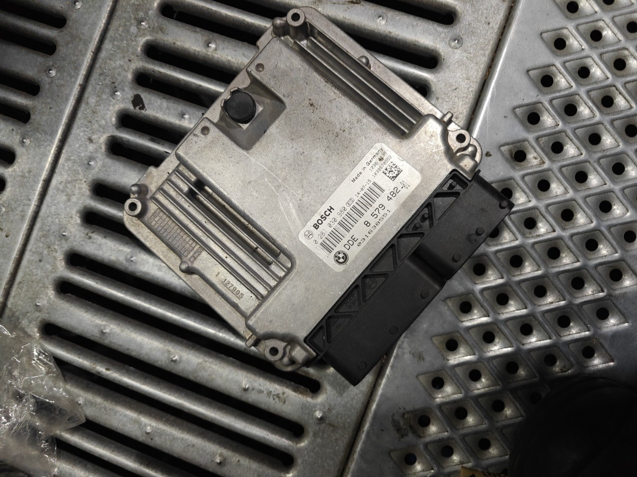 Centralina de Motor / ECU BMW 1 (F20) | 11 - 19