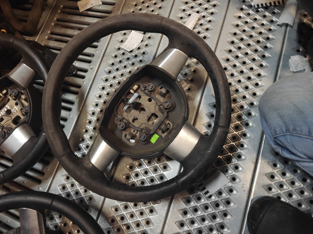 volant FORD FOCUS II Turnier (DA_, FFS, DS) | 04 - 12