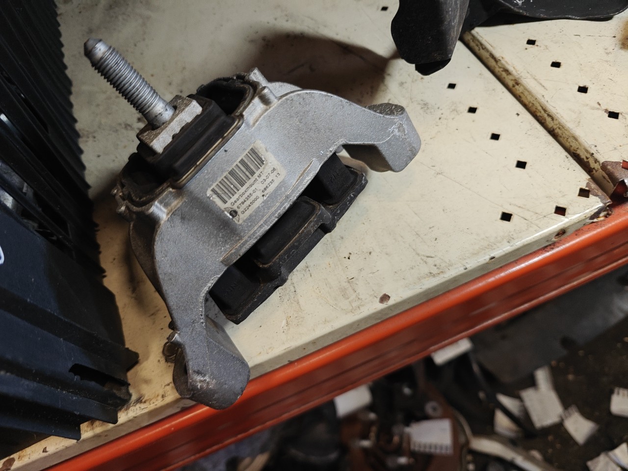 Apoio / Suporte da Caixa de Velocidades MINI MINI (R56) | 05 - 14