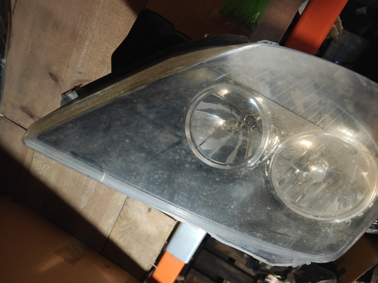 Farol Frente Esquerdo / Otica Esquerda OPEL ASTRA H (A04) | 04 - 14 Imagem-17 Farol Frente Esquerdo / Otica Esquerda OPEL ASTRA H (A04) | 04 - 14 Imagem-17