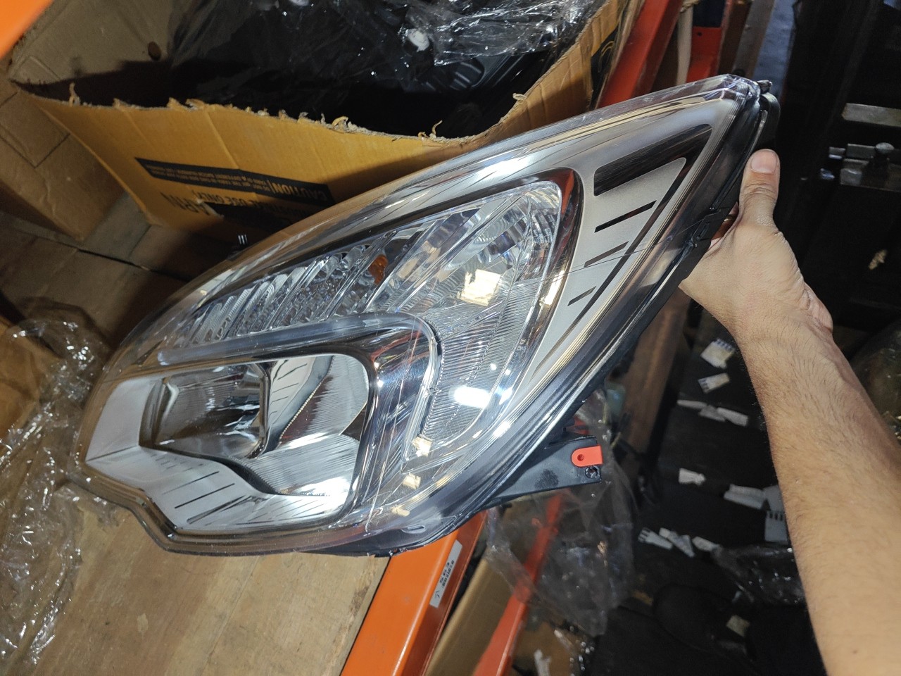 Farol Frente Esquerdo / Otica Esquerda OPEL MERIVA B Veículo multiuso (S10) | 10 - 17