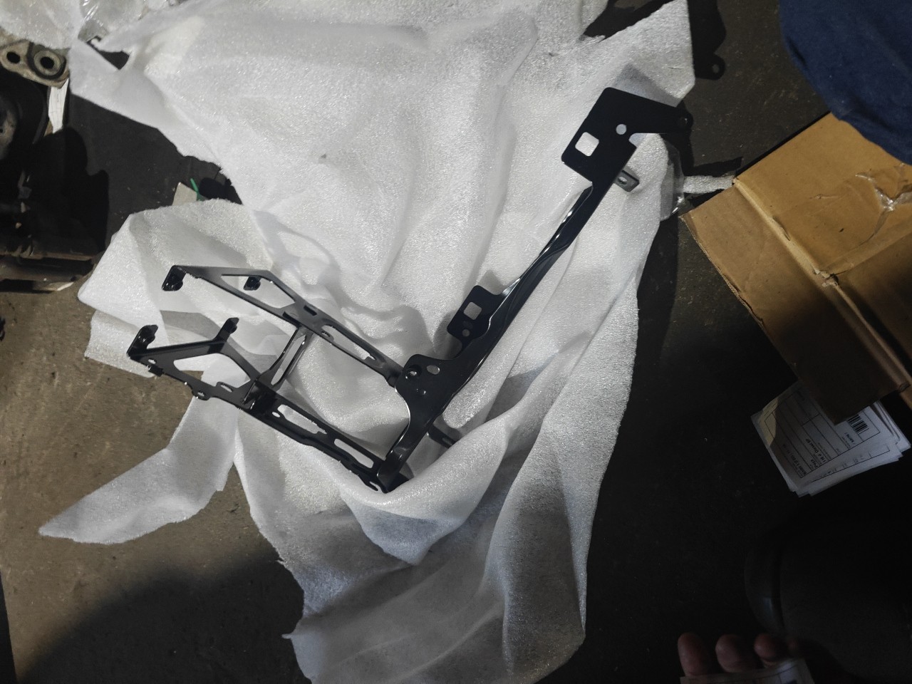 Suporte Do Farol Direito BMW 1 (F20) | 11 - 19