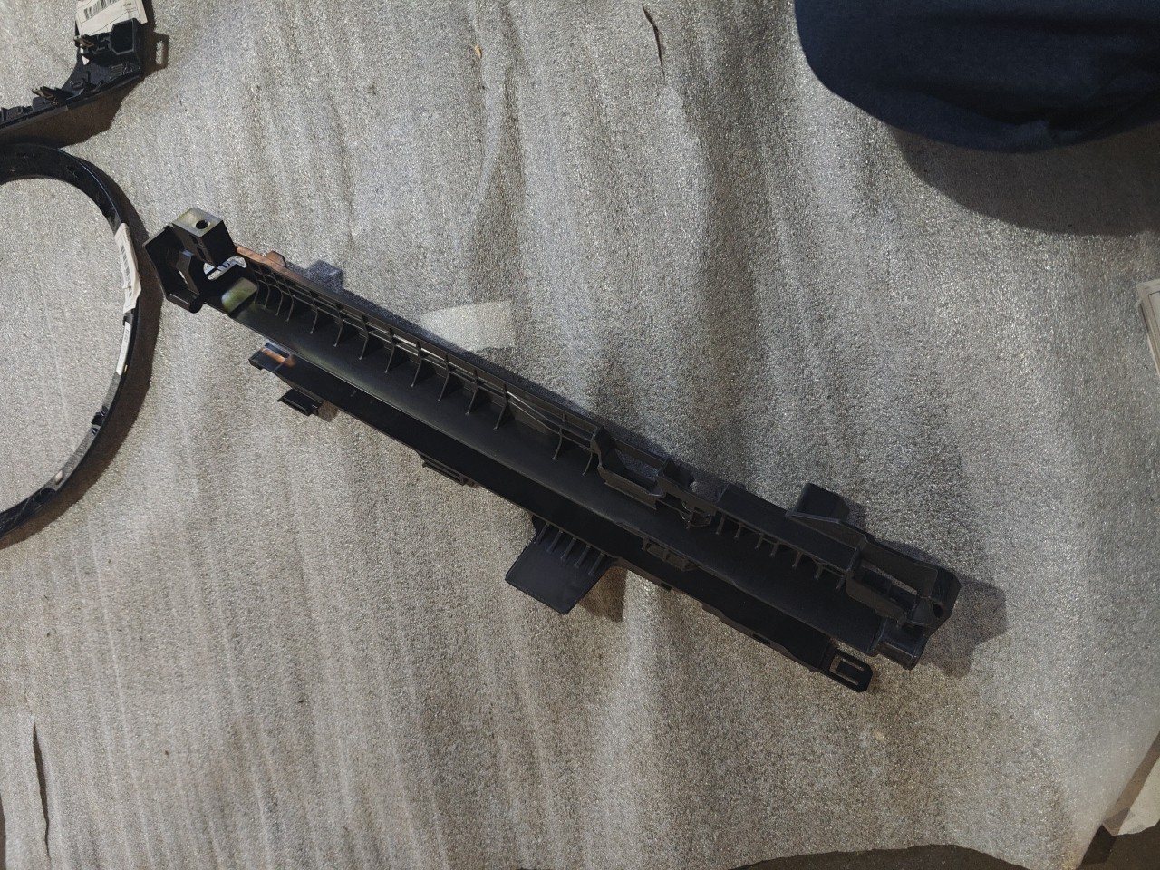 Suporte Direito do Radiador BMW 3 (G20) | 18 - 