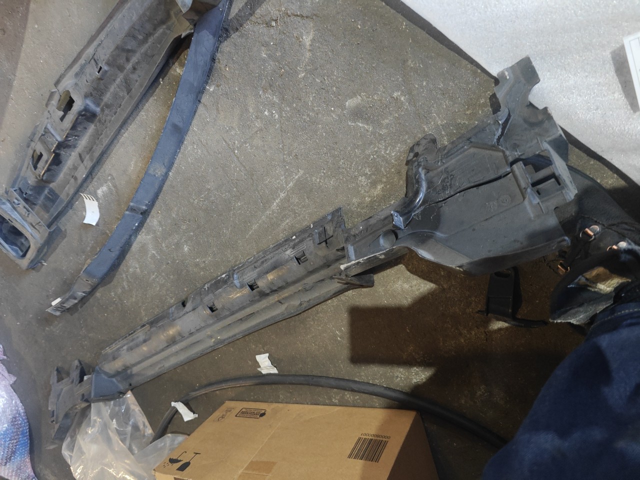 Entrada de Ar / Conduta inferior Central BMW 1 (F20) | 11 - 19