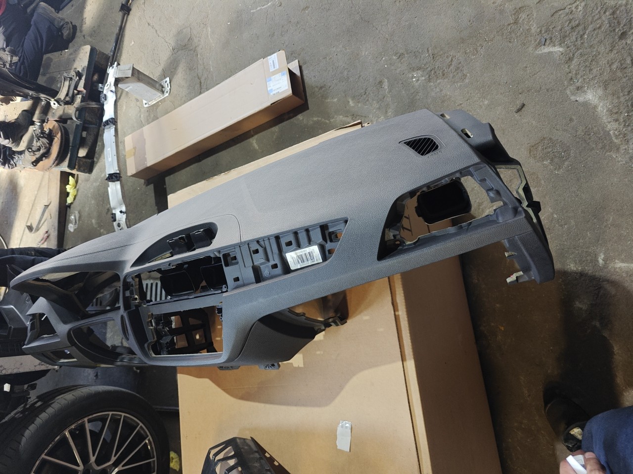Tablier BMW 1 (F20) | 11 - 19 Imagem-0