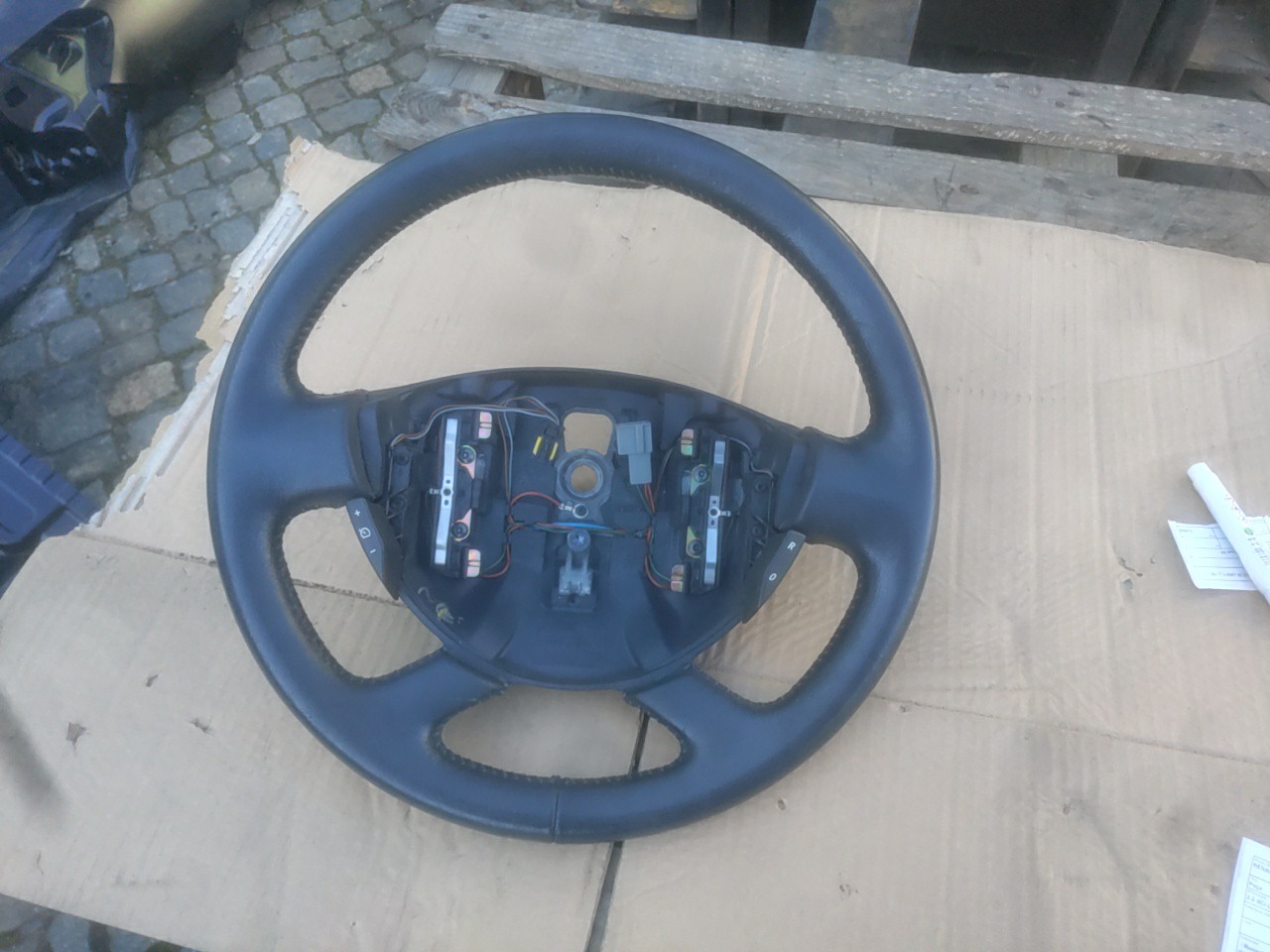Volante / Guiador RENAULT ESPACE IV (JK0/1_) | 02 -  Imagem-1