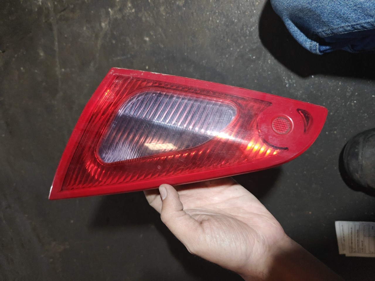 Farolim Direito da Mala MITSUBISHI COLT VI (Z3_A, Z2_A) | 02 - 12