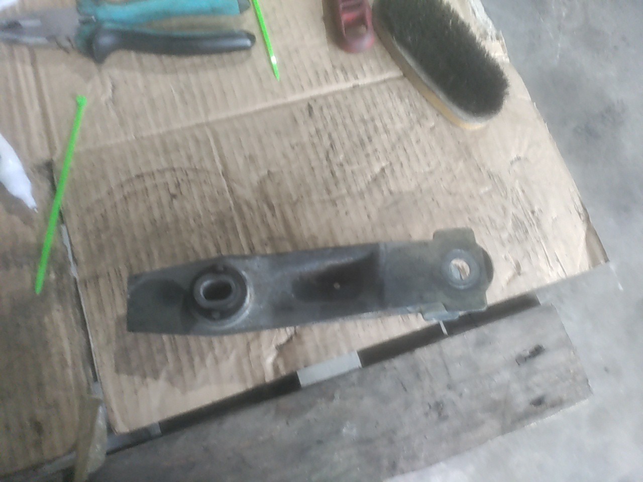 Suporte / Guia / Apoio de chapa aluminio RENAULT ESPACE IV (JK0/1_) | 02 -  Imagem-2