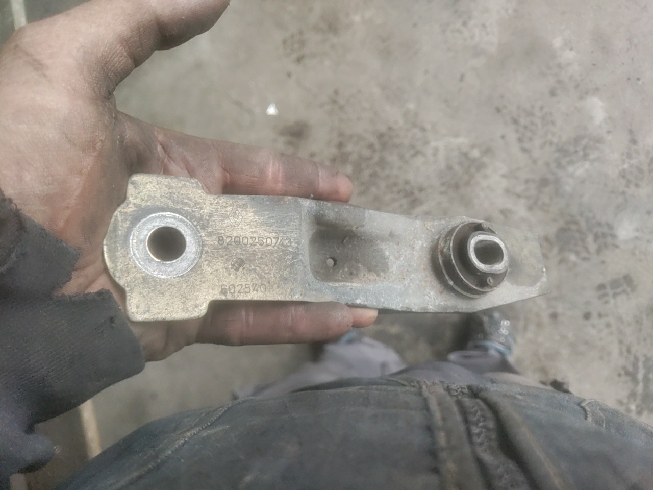 Suporte / Guia / Apoio de chapa aluminio RENAULT ESPACE IV (JK0/1_) | 02 -  Imagem-3