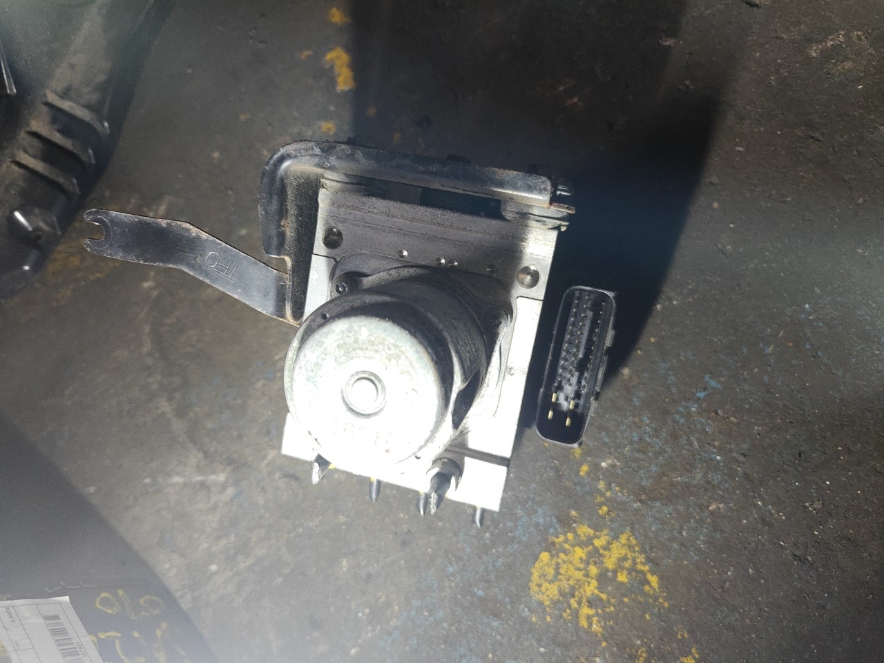 ABS HONDA JAZZ III (GE_, GG_, GP_, ZA_) | 07 -  Imagem-2 ABS HONDA JAZZ III (GE_, GG_, GP_, ZA_) | 07 -  Imagem-2