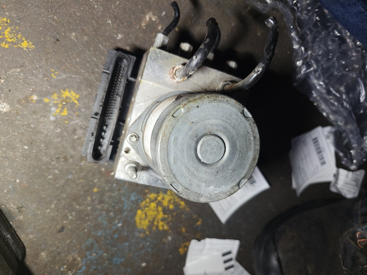 ABS HONDA CIVIC VIII Hatchback (FN, FK) | 05 -  Imagem-2 ABS HONDA CIVIC VIII Hatchback (FN, FK) | 05 -  Imagem-2