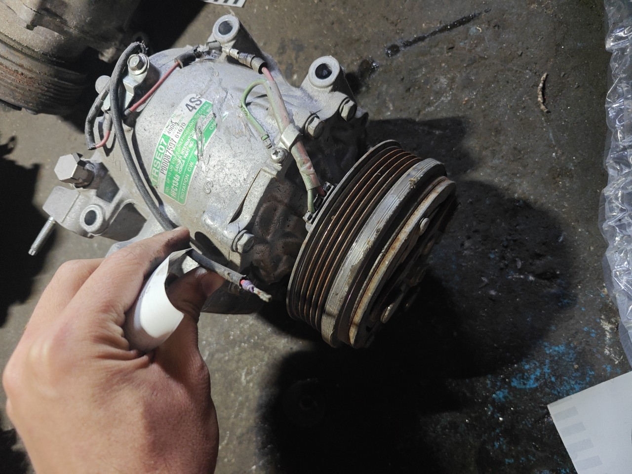 Compressor de Ar condicionado AC HONDA CIVIC VII três volumes (ES, ET) | 00 - 06 Imagem-2 Compressor de Ar condicionado AC HONDA CIVIC VII três volumes (ES, ET) | 00 - 06 Imagem-2