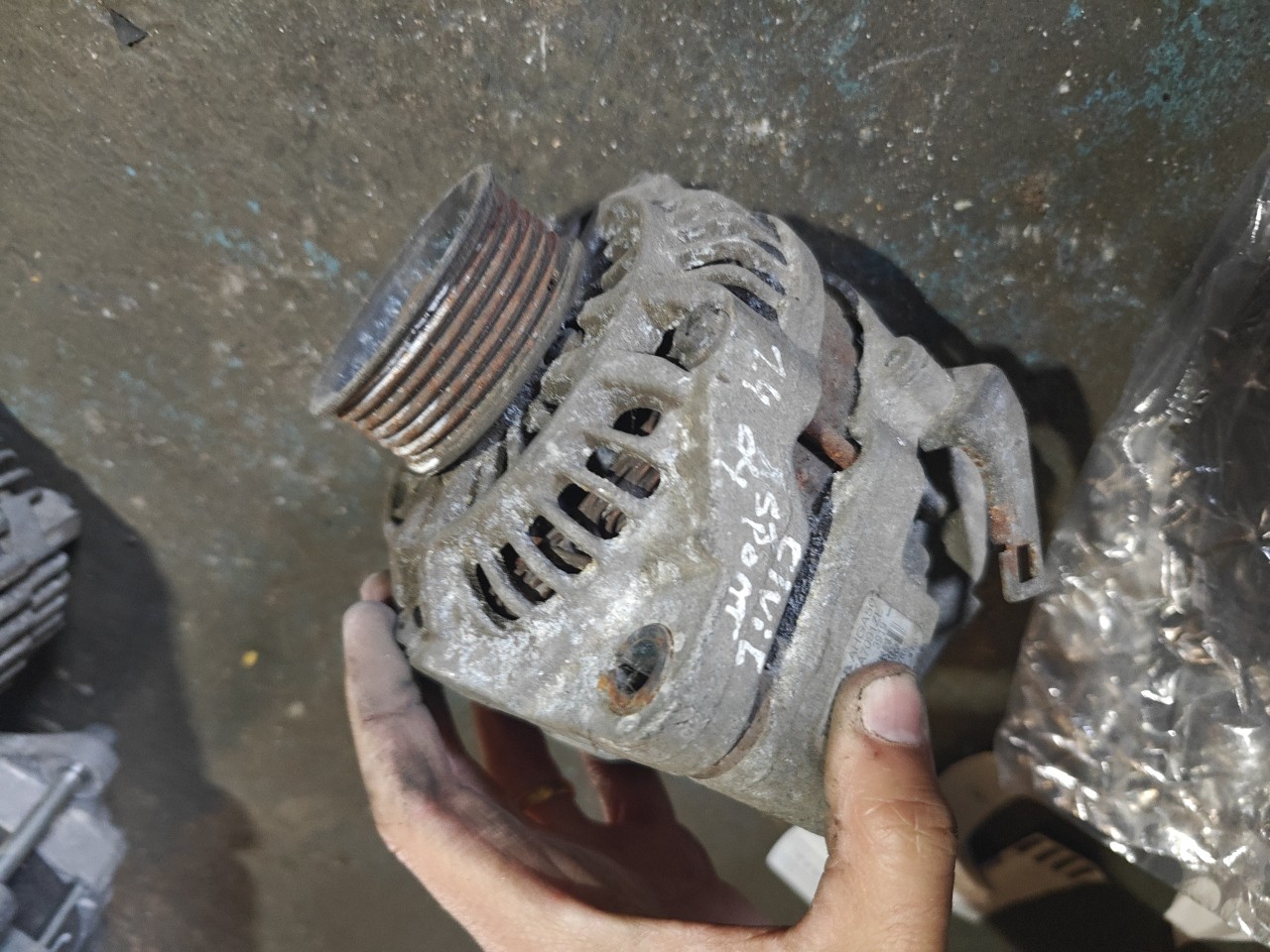 Alternador HONDA CIVIC VII Hatchback (EU, EP, EV) | 99 - 06 Imagem-2 Alternador HONDA CIVIC VII Hatchback (EU, EP, EV) | 99 - 06 Imagem-2