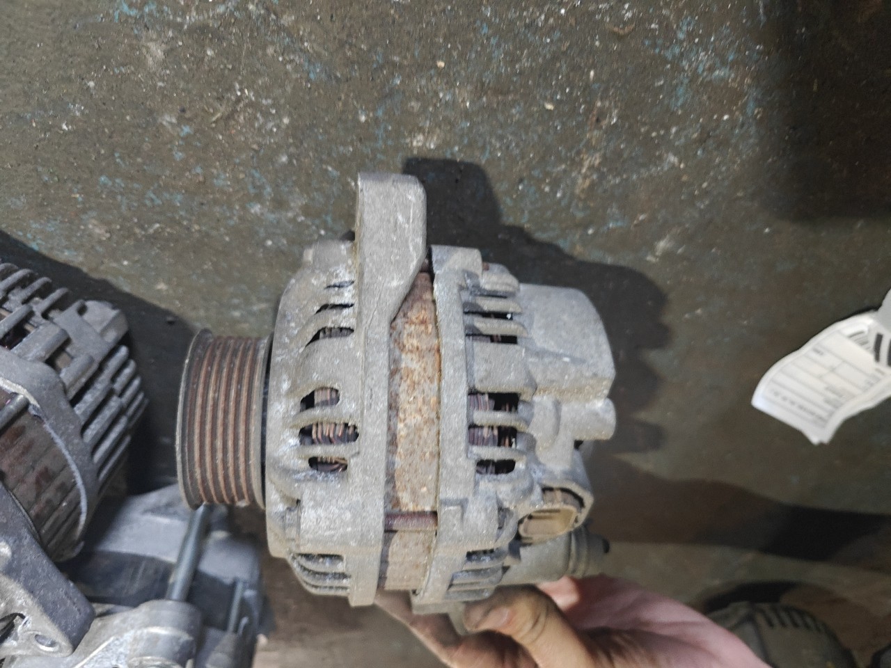 Alternador HONDA CIVIC VII Hatchback (EU, EP, EV) | 99 - 06 Imagem-4 Alternador HONDA CIVIC VII Hatchback (EU, EP, EV) | 99 - 06 Imagem-4