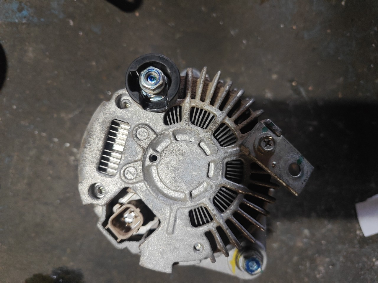 Alternador HONDA JAZZ III (GE_, GG_, GP_, ZA_) | 07 -  Imagem-2 Alternador HONDA JAZZ III (GE_, GG_, GP_, ZA_) | 07 -  Imagem-2