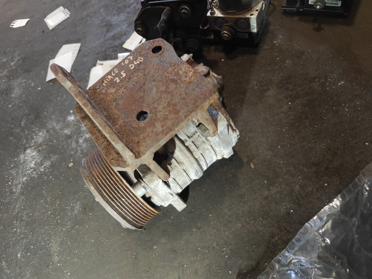 Compressor de Ar condicionado AC TOYOTA HIACE V Caixa (TRH2__, KDH2__, LH2__) | 04 - 19
