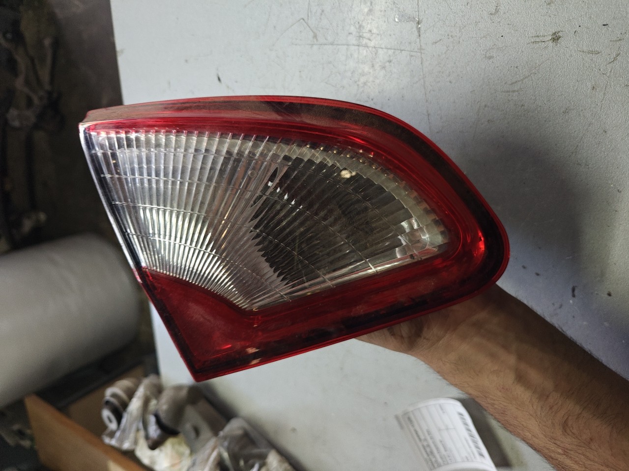 Farolim Esquerdo da Mala NISSAN QASHQAI / QASHQAI +2 I (J10, NJ10, JJ10E) | 06 - 14
