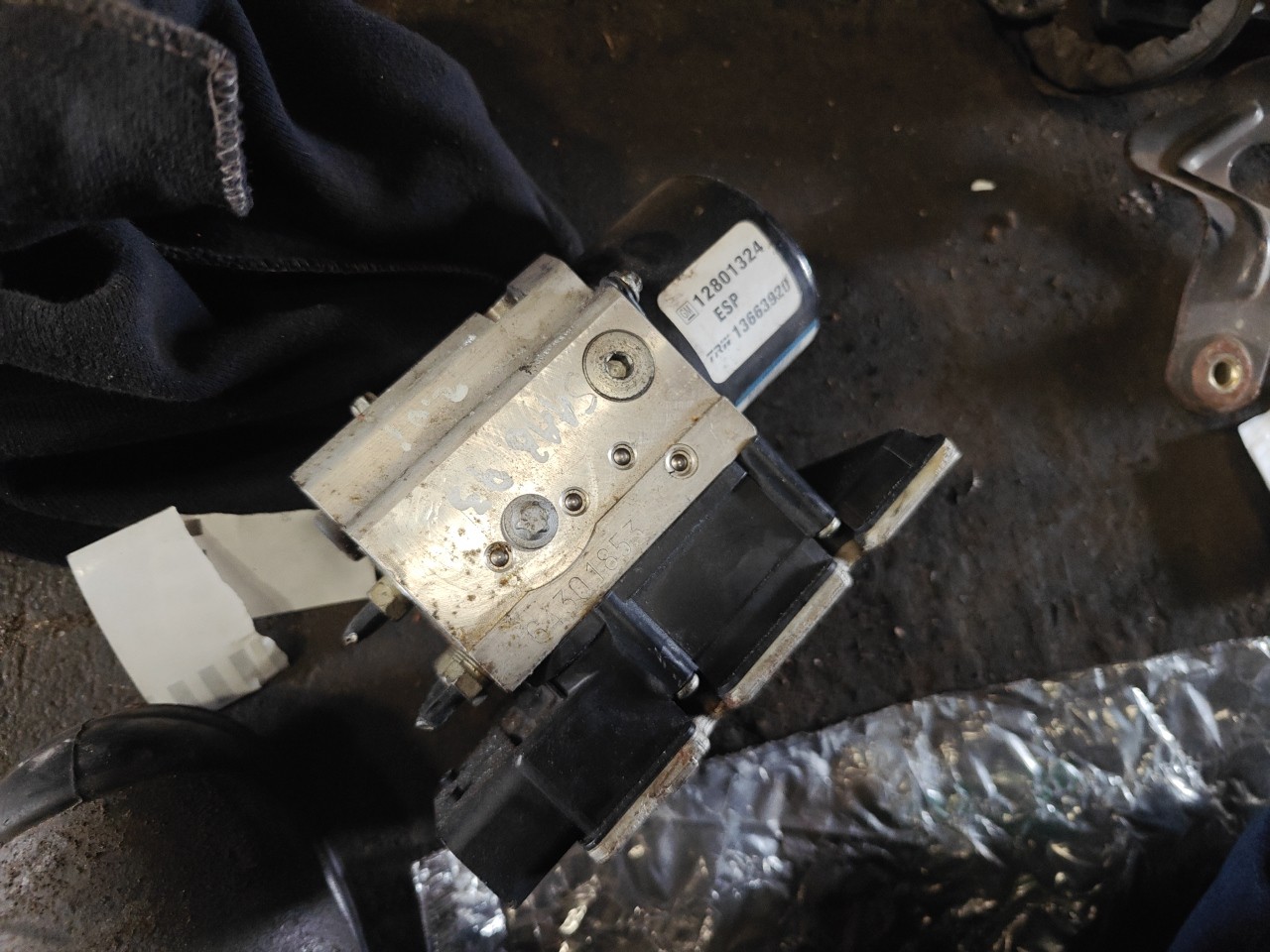 Bomba / Modulo ABS SAAB 9-3 (YS3F, E79, D79, D75) | 02 - 15