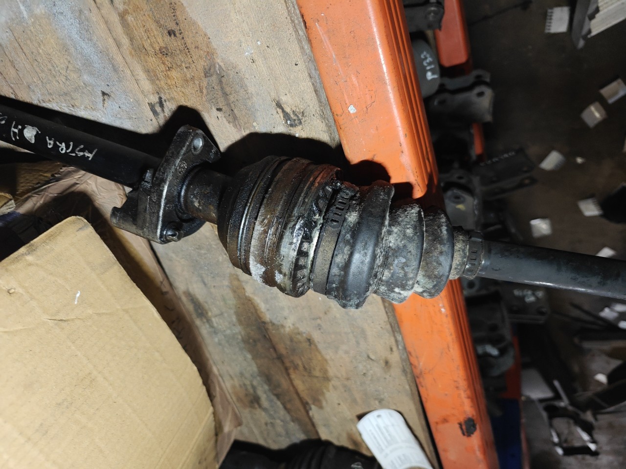 Transmissão Frente Direita OPEL ASTRA H (A04) | 04 - 14 Imagem-2 Transmissão Frente Direita OPEL ASTRA H (A04) | 04 - 14 Imagem-2