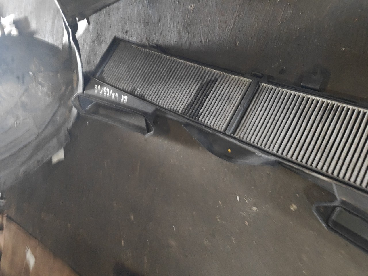 Resguardo do Microfiltro BMW 3 (E90) | 04 - 12 Imagem-3 Resguardo do Microfiltro BMW 3 (E90) | 04 - 12 Imagem-3