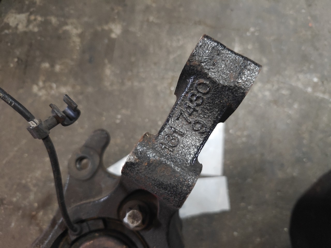 Manga de Eixo Frente Direita OPEL ASTRA H (A04) | 04 - 14 Imagem-3 Manga de Eixo Frente Direita OPEL ASTRA H (A04) | 04 - 14 Imagem-3