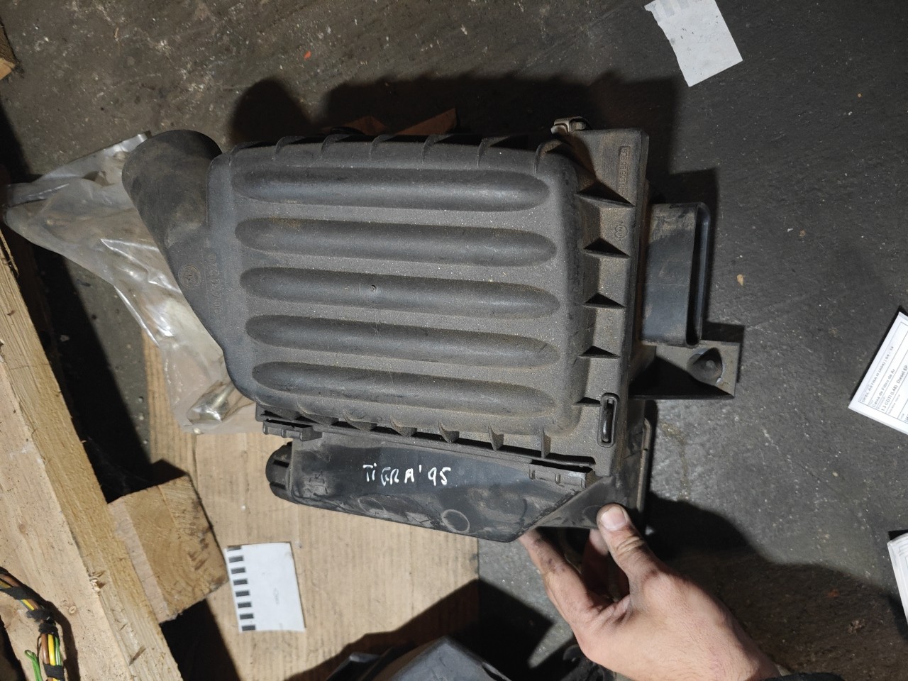 Caixa de Filtro de Ar OPEL TIGRA (S93) | 94 - 00