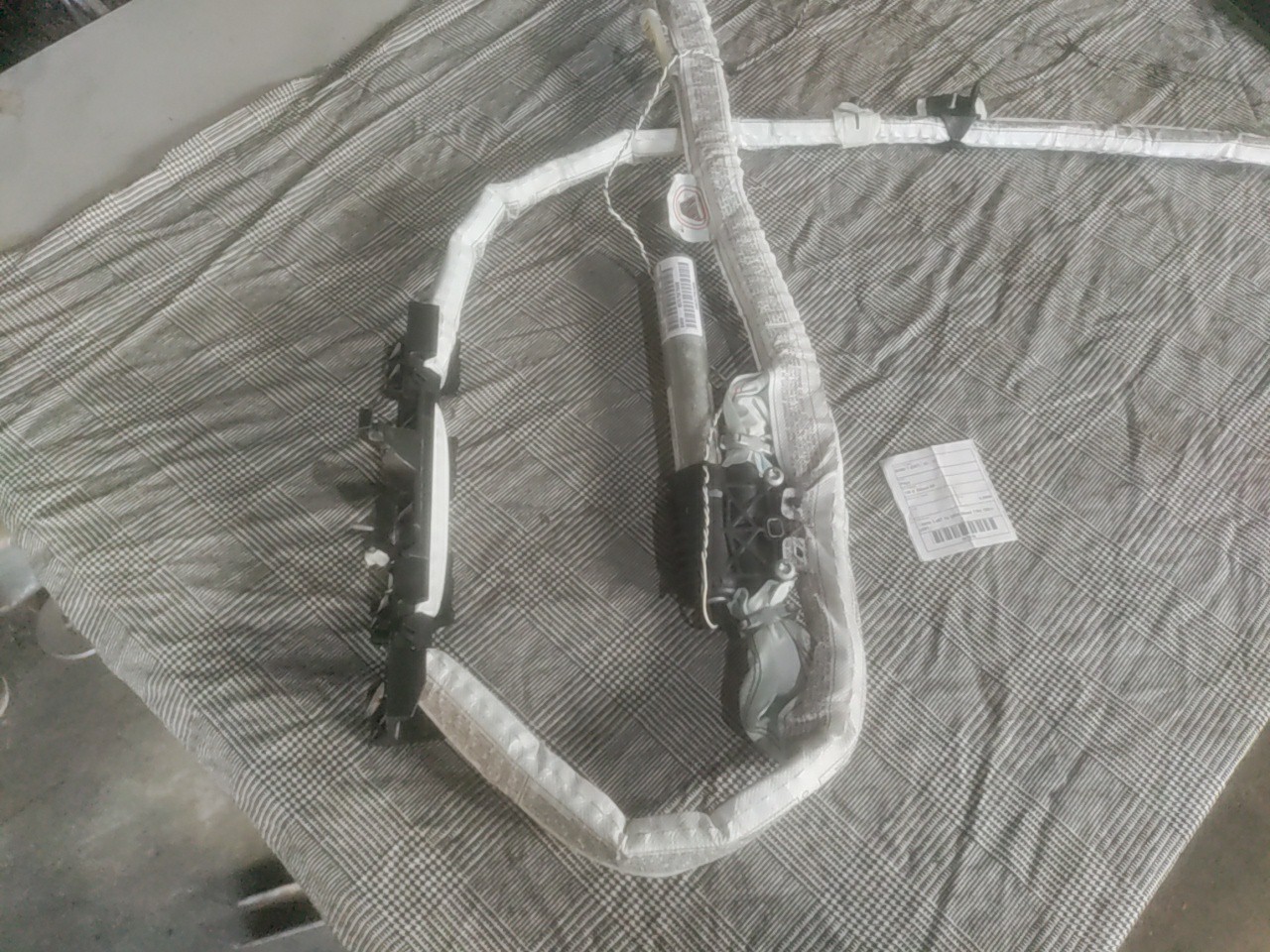 Airbag de Cortina lado Direito BMW 1 (E87) | 03 - 13 Imagem-8 Airbag de Cortina lado Direito BMW 1 (E87) | 03 - 13 Imagem-8