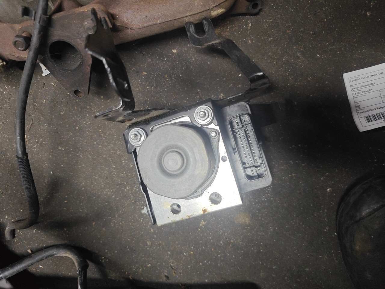 Bomba / Modulo ABS RENAULT CLIO III (BR0/1, CR0/1) | 05 - 