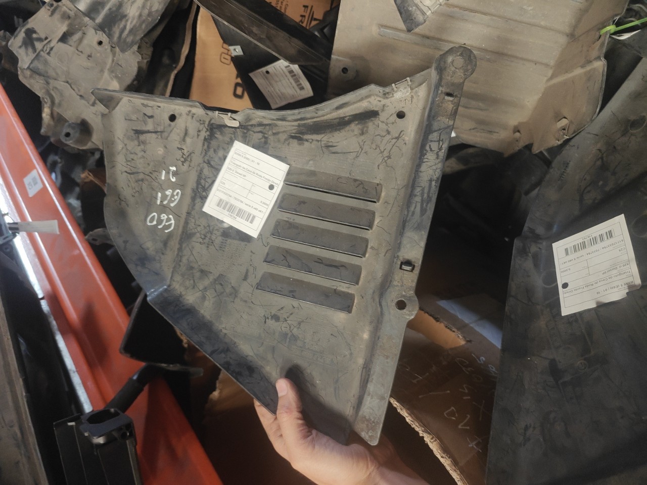 Triangulo da Cava de Roda Frente Direita BMW 5 (E60) | 01 - 10