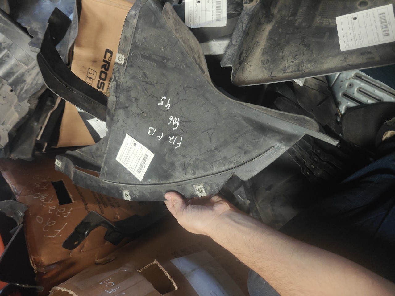 Triangulo da Cava de Roda Frente Direita BMW 6 Cabriolet (F12) | 10 - 18
