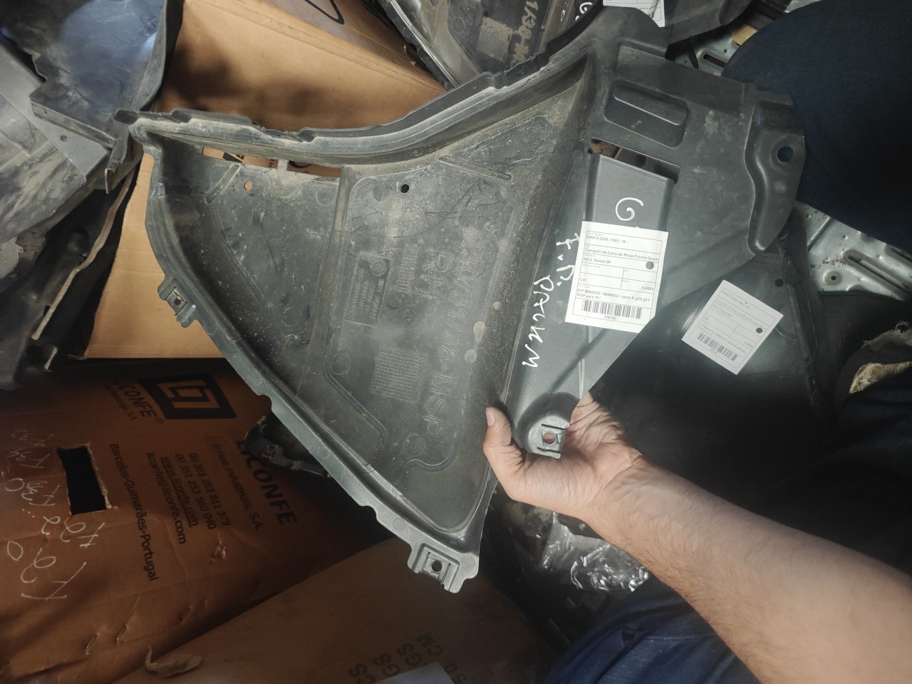 Triangulo da Cava de Roda Frente Direita BMW 5 (G30, F90) | 16 - 