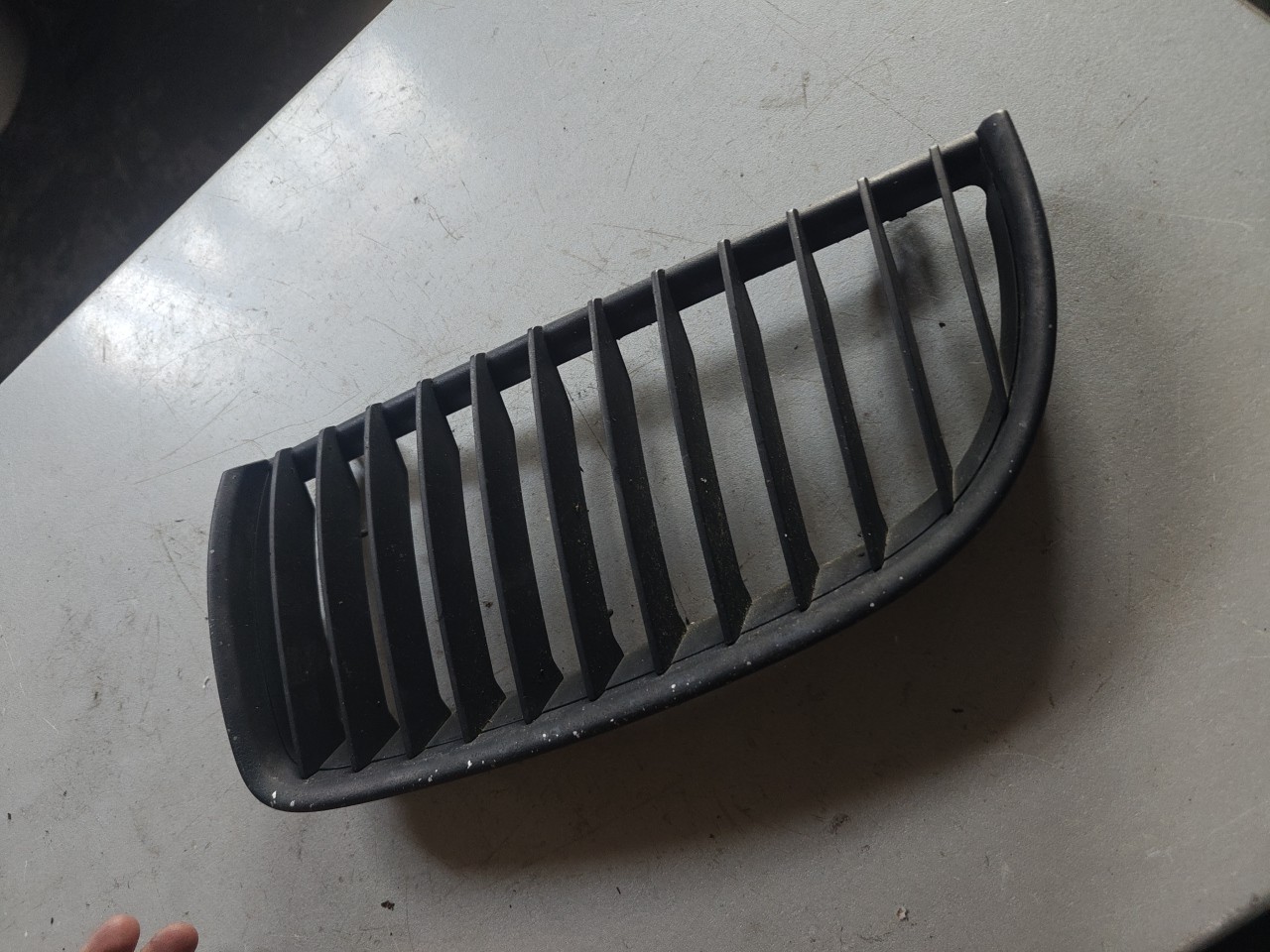 Grelha Superior Esquerda do Parachoques Frente BMW 3 Touring (E91) | 04 - 12