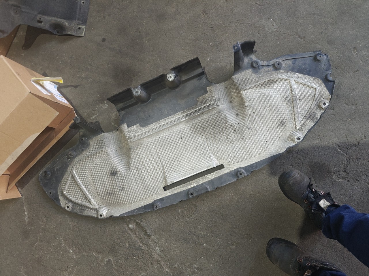 Blindagem / Resguardo Tras BMW 8 Cabriolet (G14, F91) | 18 - 