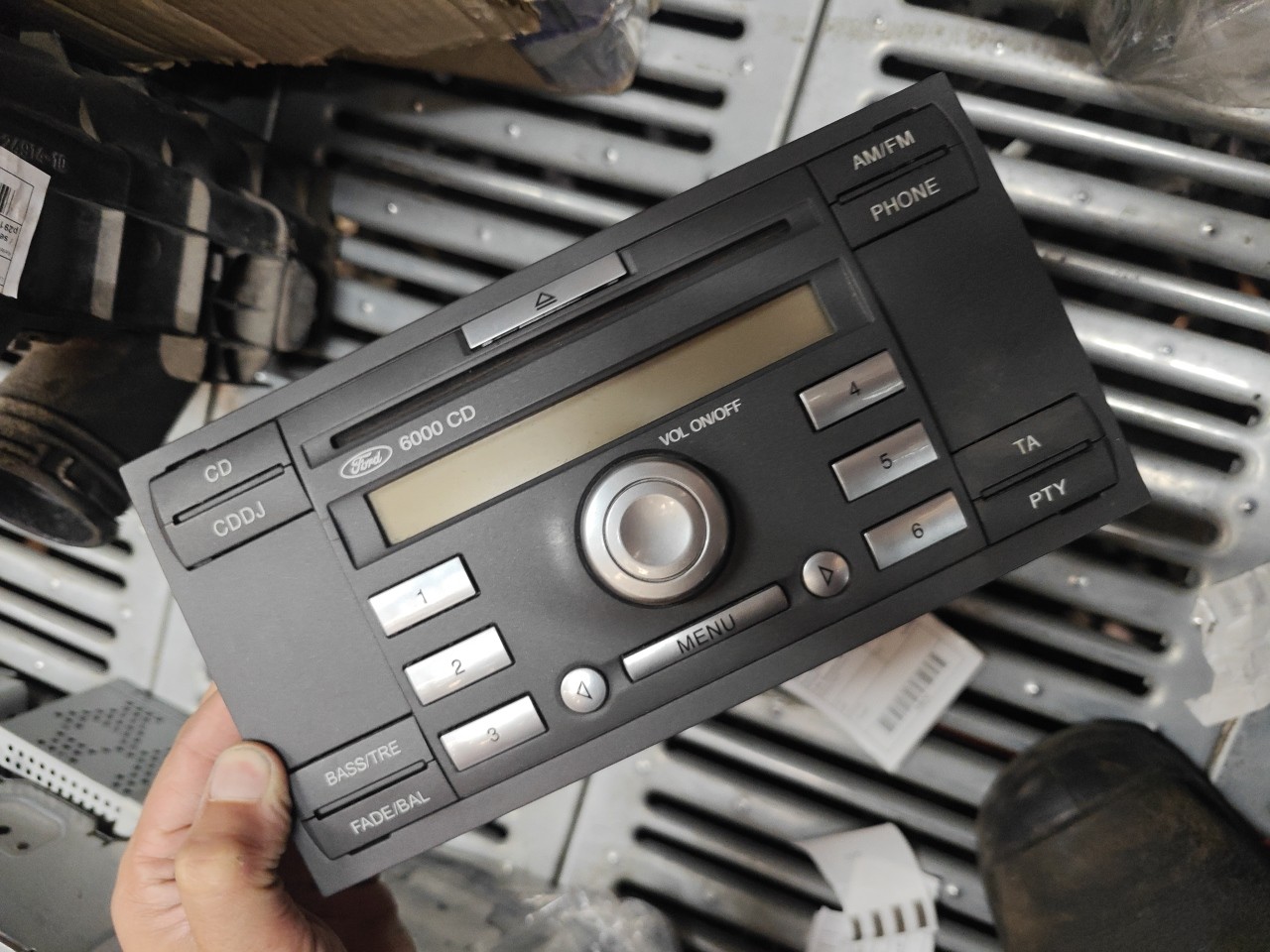 Auto Radio FORD FOCUS II (DA_, HCP, DP) | 04 - 13